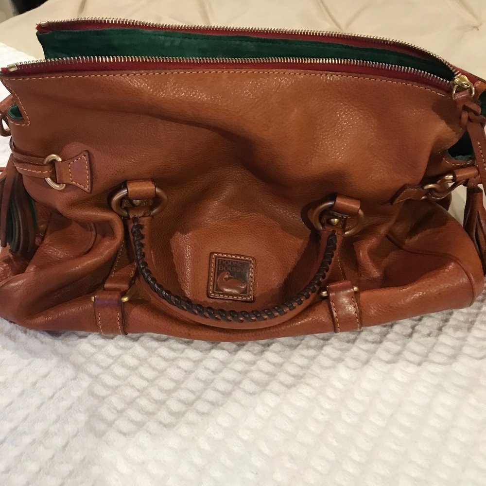 Dooney & Bourke